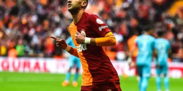 Hakim Ziyech avec Galatasaray