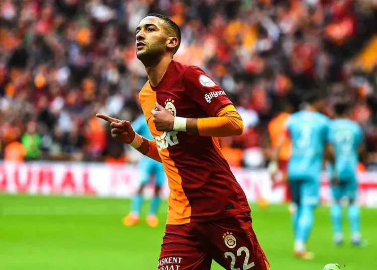 Hakim Ziyech avec Galatasaray