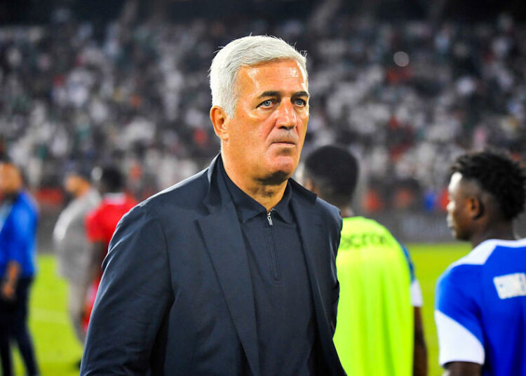 Un ancien international algérien démolit Vladimir Petković !