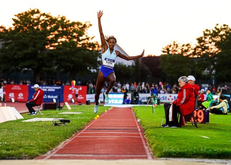 Triple saut / Meeting de Sotteville – Saly Sarr frappe fort avec un saut monumental