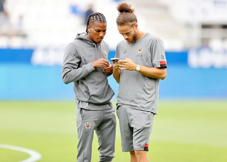 Billal Brahimi et Hicham Boudaoui avec l'OGC Nice