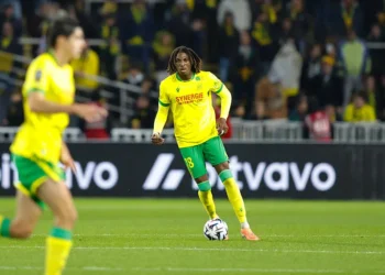 Ce gamin de 17 ans pourrait lâcher le FC Nantes pour le PSG