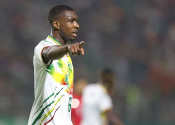 Las des plaisanteries sur la taille de son sexe, il met un terme à sa carrière !