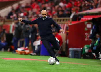 OM : Walid Regragui, l’homme providentiel pour remplacer De Zerbi ?