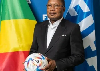 Scandale dans le football africain : le patron de la FECOFOOT condamné à la prison à vie
