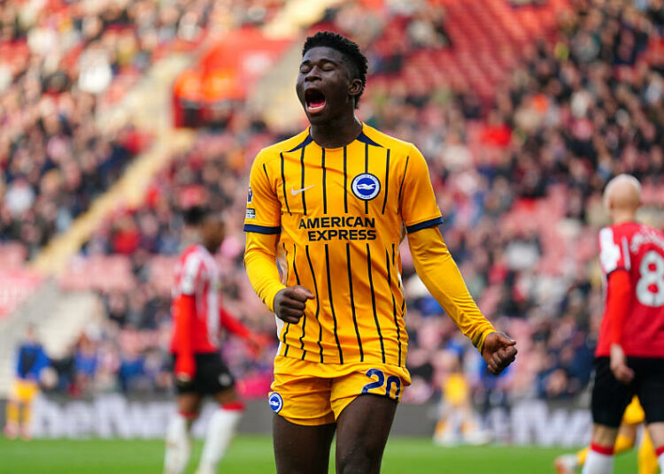 Brighton : Le Camerounais Carlos Baleba s’offre un trophée !