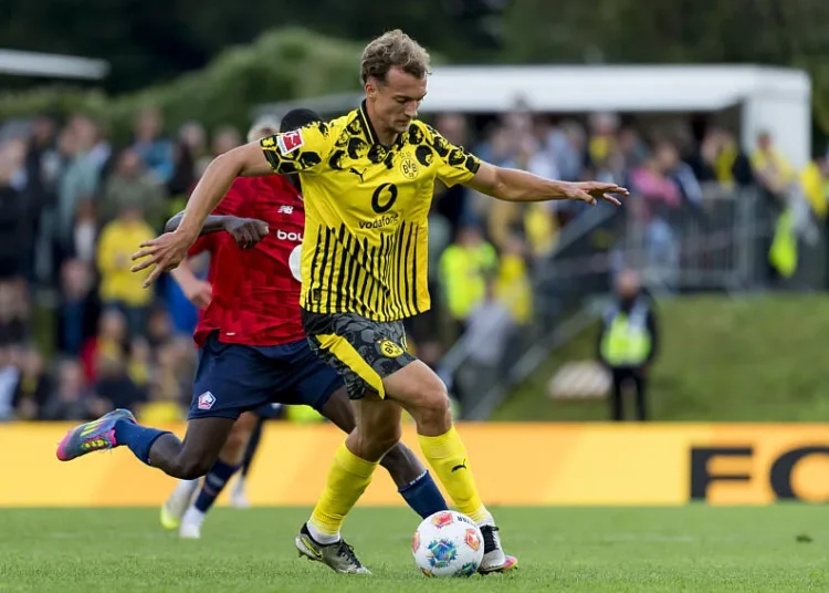 Borussia Dortmund : Elias Benkara a tranché pour son avenir !