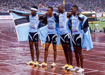 World Athletics Relays Gaborone 2026 : le Botswana entre dans l&rsquo;histoire sur ses terres — Tebogo et Kebinatshipi offrent l&rsquo;or et un record légendaire