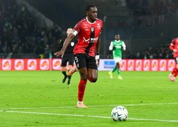 Mercato Ligue 2 : Guingamp cible le défenseur de Boulogne en fin de contrat