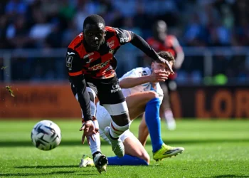 Coup de tonnerre à Lorient : le meilleur buteur part libre cet été