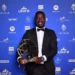 Dame Gueye et le Mans FC sur le toit de la Ligue 2 avec le trophée Just Fontaine