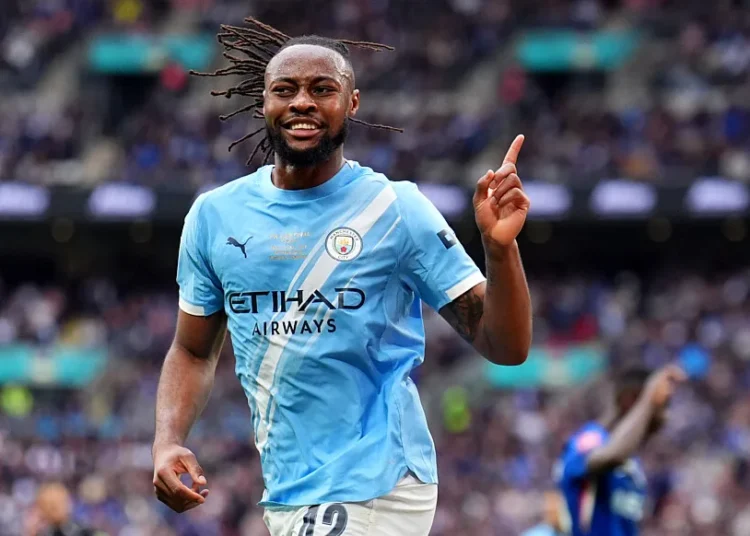 Manchester City remporte la Cup sur un bijou de Semenyo